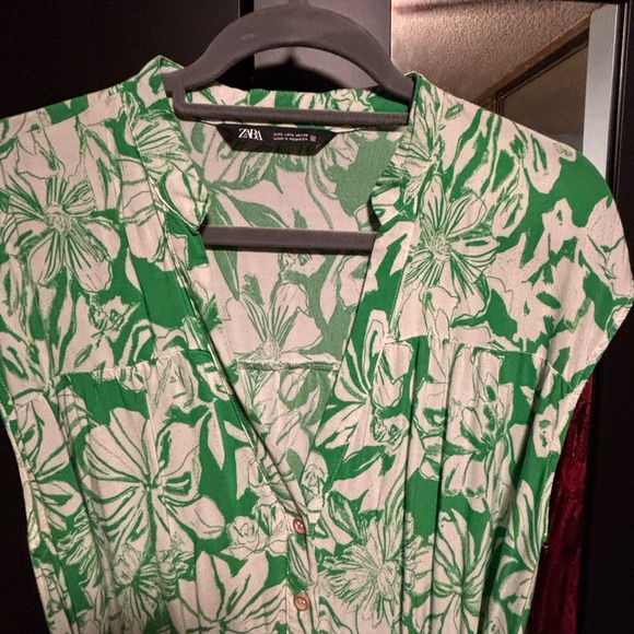 Zara Green and White Floral Maxi Dress - Picture 2 of 4